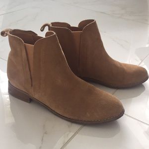 Chelsea suede boots